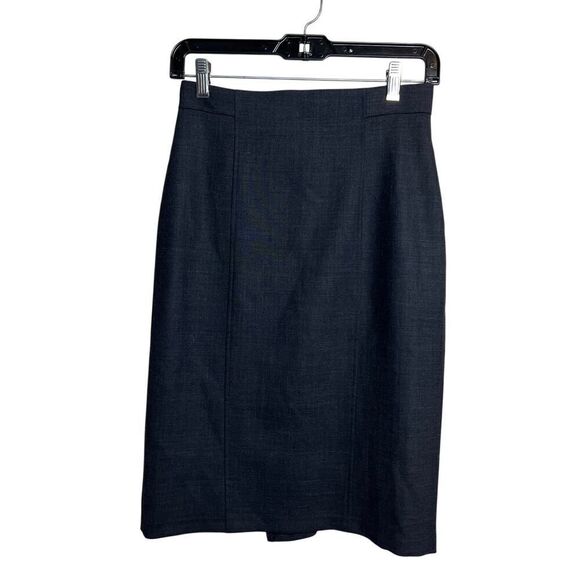 Max Mara Grey Straight Skirt Ruffle Back Sz. 4 - Picture 1 of 3